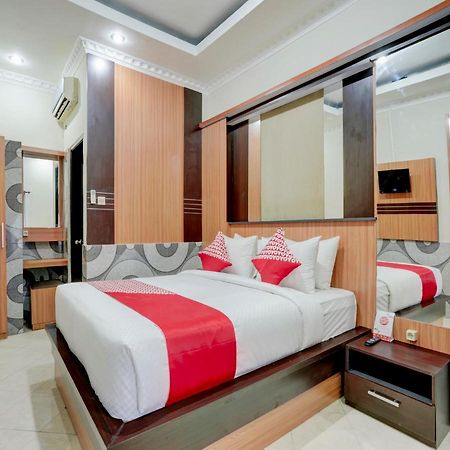 Oyo 90131 Liberty Guest House Sempidi Buitenkant foto