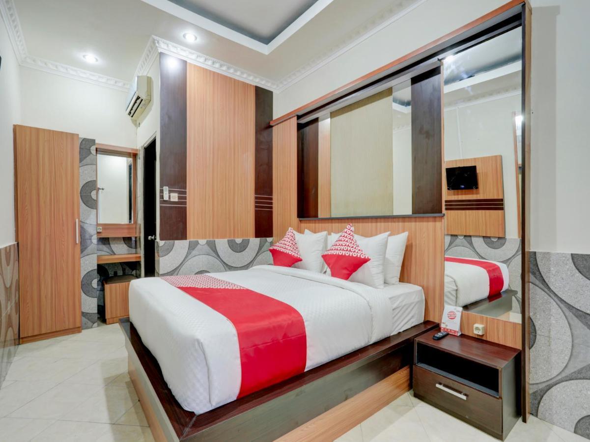 Oyo 90131 Liberty Guest House Sempidi Buitenkant foto